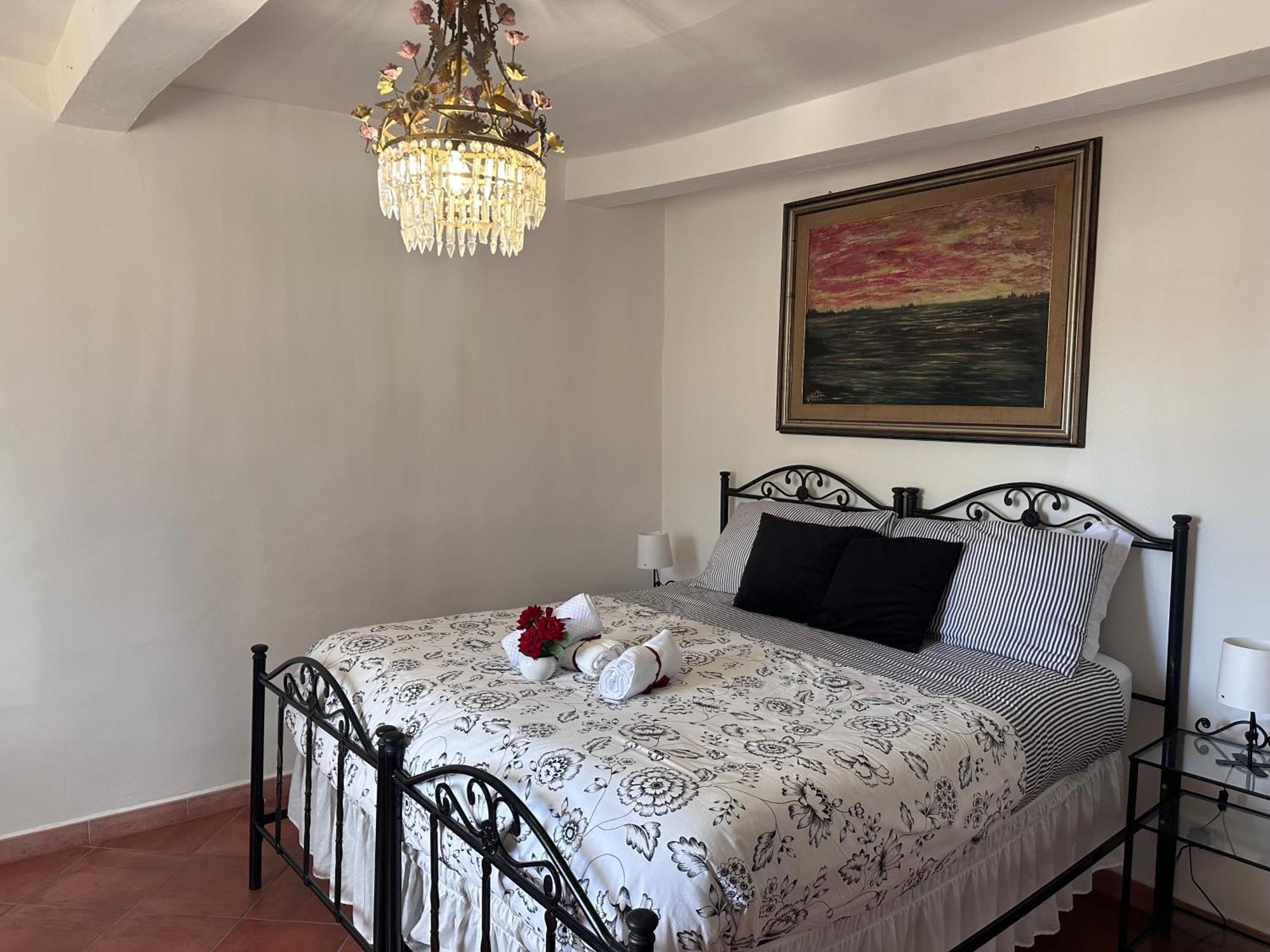 Vicolo Santa Maria- Nel Centro Storico. Holiday home *