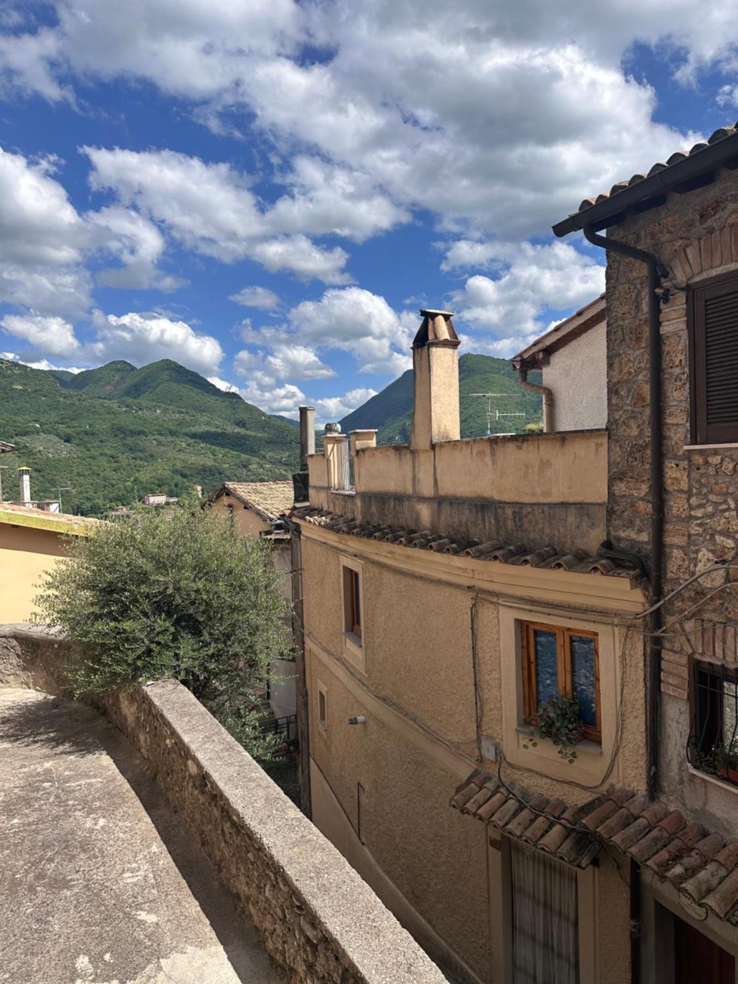 Vicolo Santa Maria- Nel Centro Storico. *